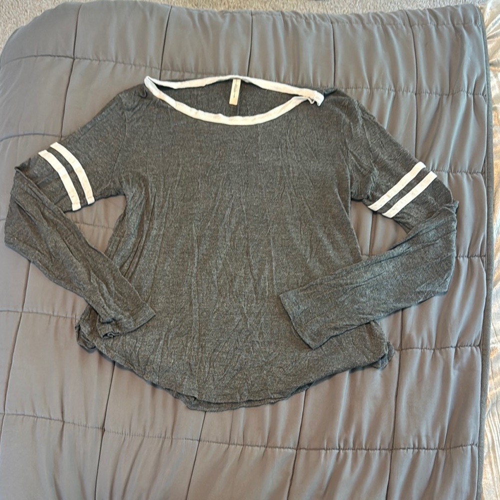 Atticute Gray Long Sleeve Tee with White Trim